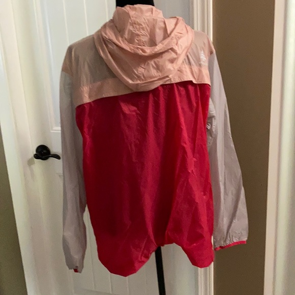 Woods Wind Breaker - Picture 2 of 2